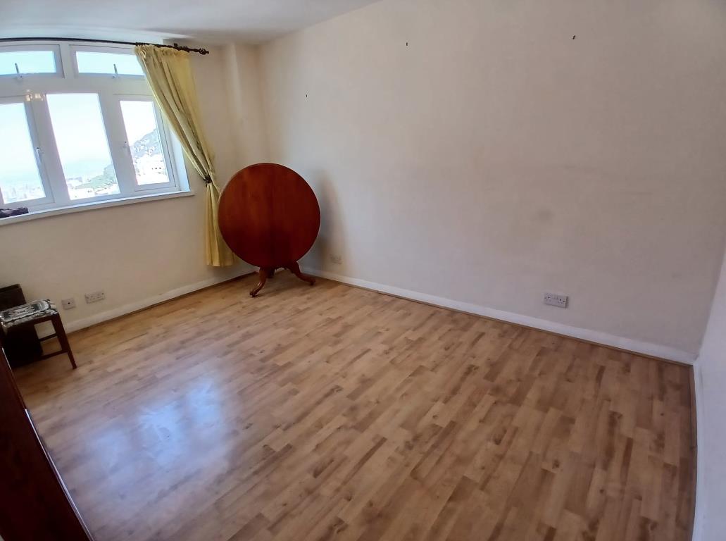  Image of Apartment - 2 Bedrooms - 1 Bathrooms for Sale in Brympton-Gibraltar, Image 11